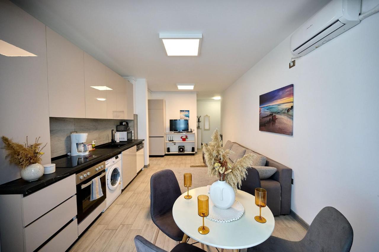 Năvodari Paradise Sea View 2Bd Apt Spa N Pools Beach Resort מראה חיצוני תמונה